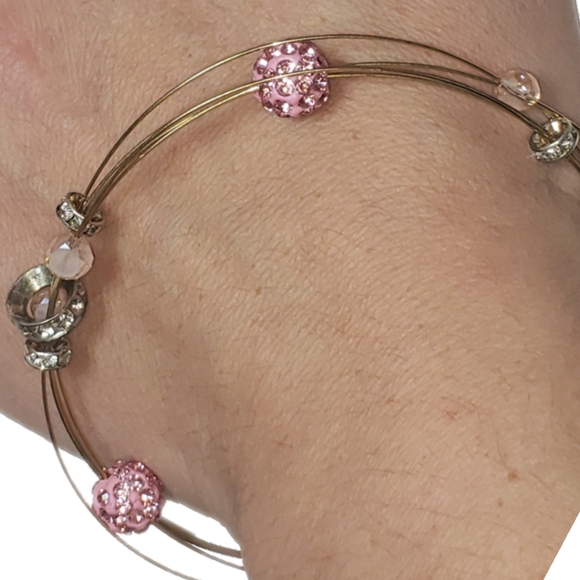 Pair Bracelets pink or black magnetic - Picture 6 of 8